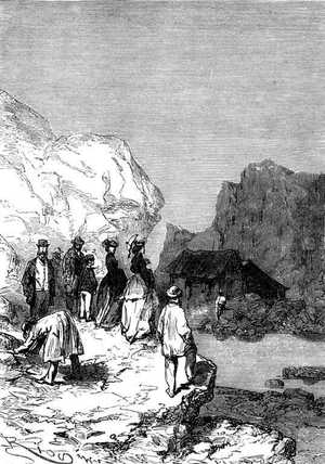 La casita estaba situada en el fondo de un puerto natural formado por el derrumbamiento de una parte de la montaña